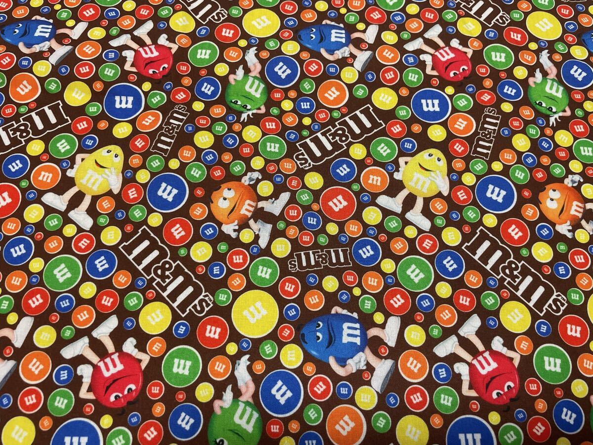 140×50 m&m's 輸入生地　はぎれ　mチョコ　アメキャラ　ハギレ