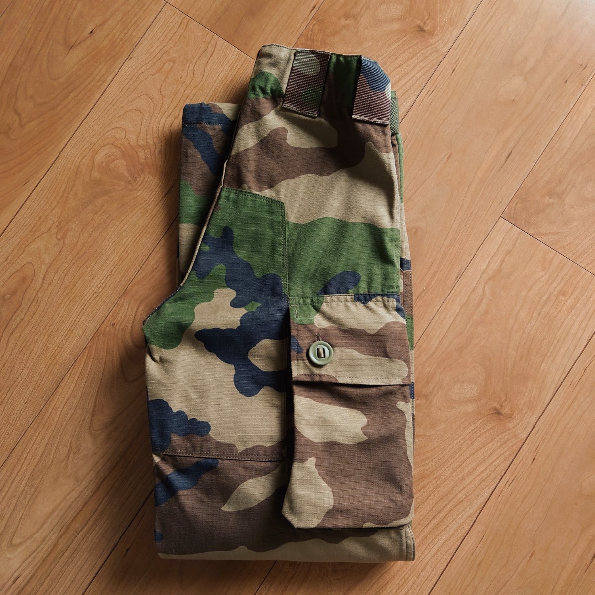 フランス軍 ウッドカモCE迷彩 ミリタリーカーゴパンツ 古着/W26L29 フランス軍 ウッドカモCE迷彩 ミリタリーカーゴパンツ 古着/W26L29