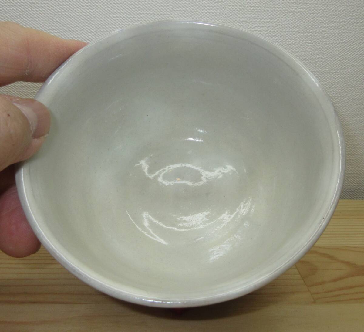 【逢絢亭・新品】茶道具 茶碗 京焼 粉引 八ツ橋の図 中村与平 紙箱入り_画像6