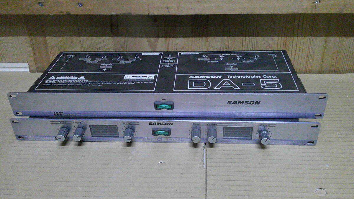 2個まとめて　SAMSON　Diversity Receiver　UR-5D　DA-5　B帯 アンテナディストリビューター サムソン　通電OK　佐川100サイズ_画像1