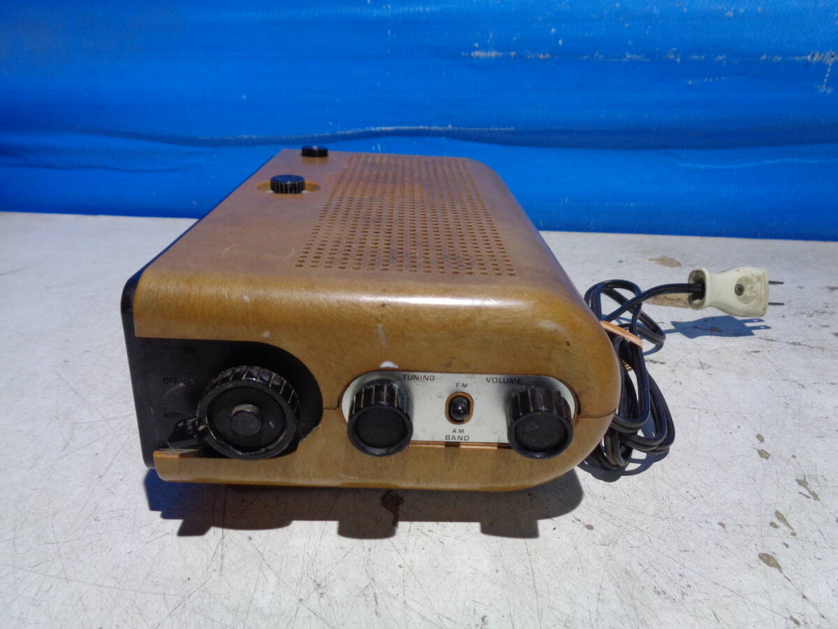 National Panasonic RC-625 FM/AM CLOCK RADIO ジャンクの画像2