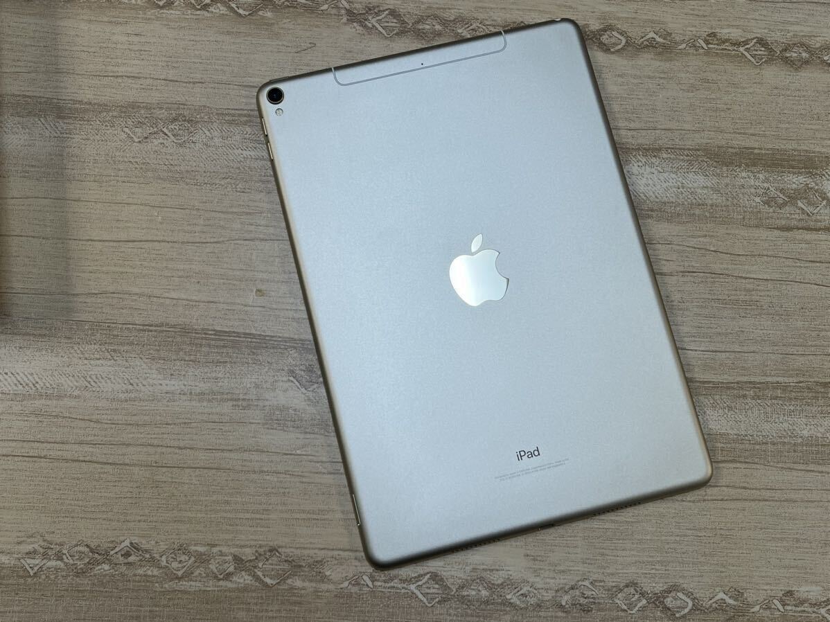 au SIMロック解除済み Apple iPad Pro 10.5インチ Wi-Fi Cellular 256GB MPHJ2J/A ゴールド_画像3