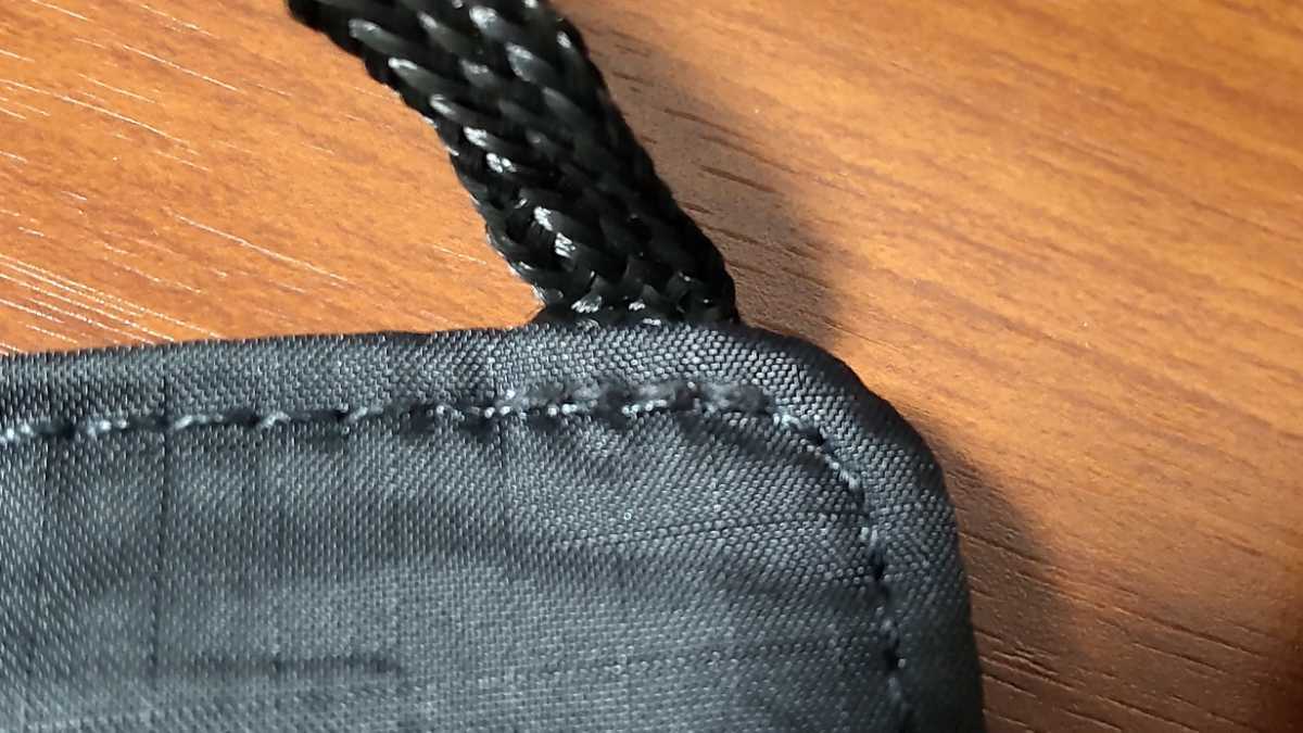 エルエルビーン☆L.L.Bean RFID ブロッキング・トラベラー・ネック・ウォレット ブラック パスポートケース_手縫い補強しています。