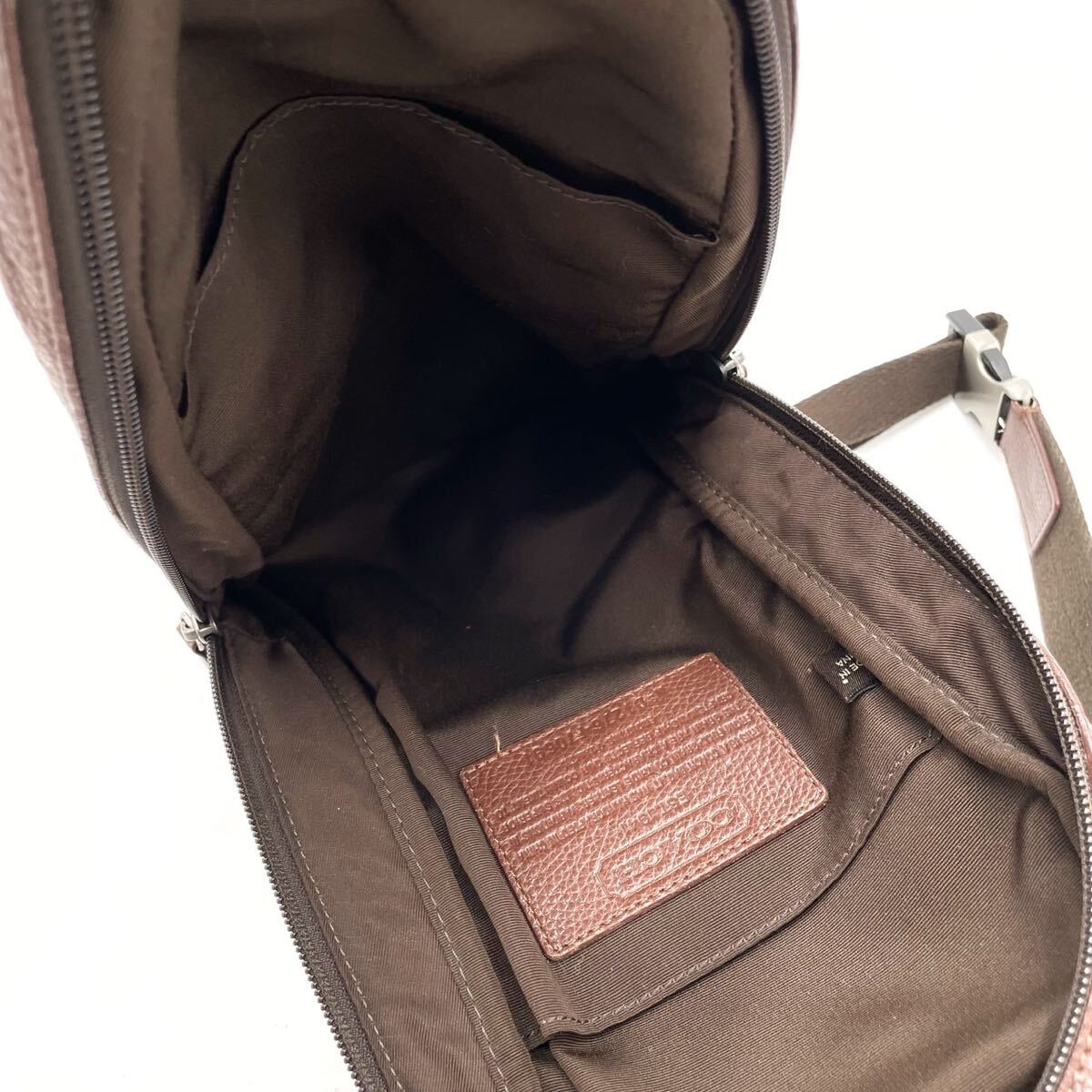 1円【高級】COACH コーチ ショルダーバッグ トート ボディバッグ ロゴ型押し シルバー金具 レザー 本革 ブラウン 茶色 斜め掛け メンズ_画像8