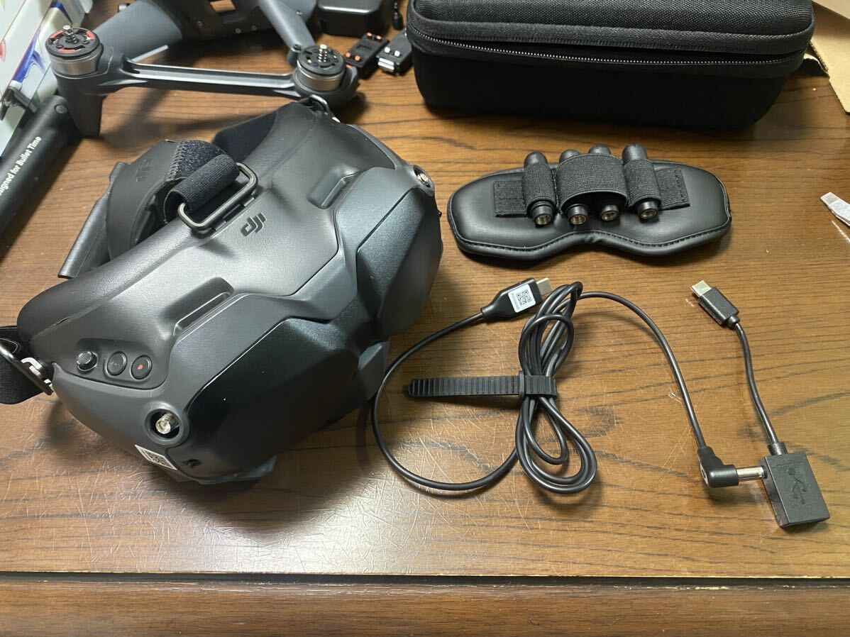 dji FPV goggles v2 一式 (バッテリー無し)_画像1