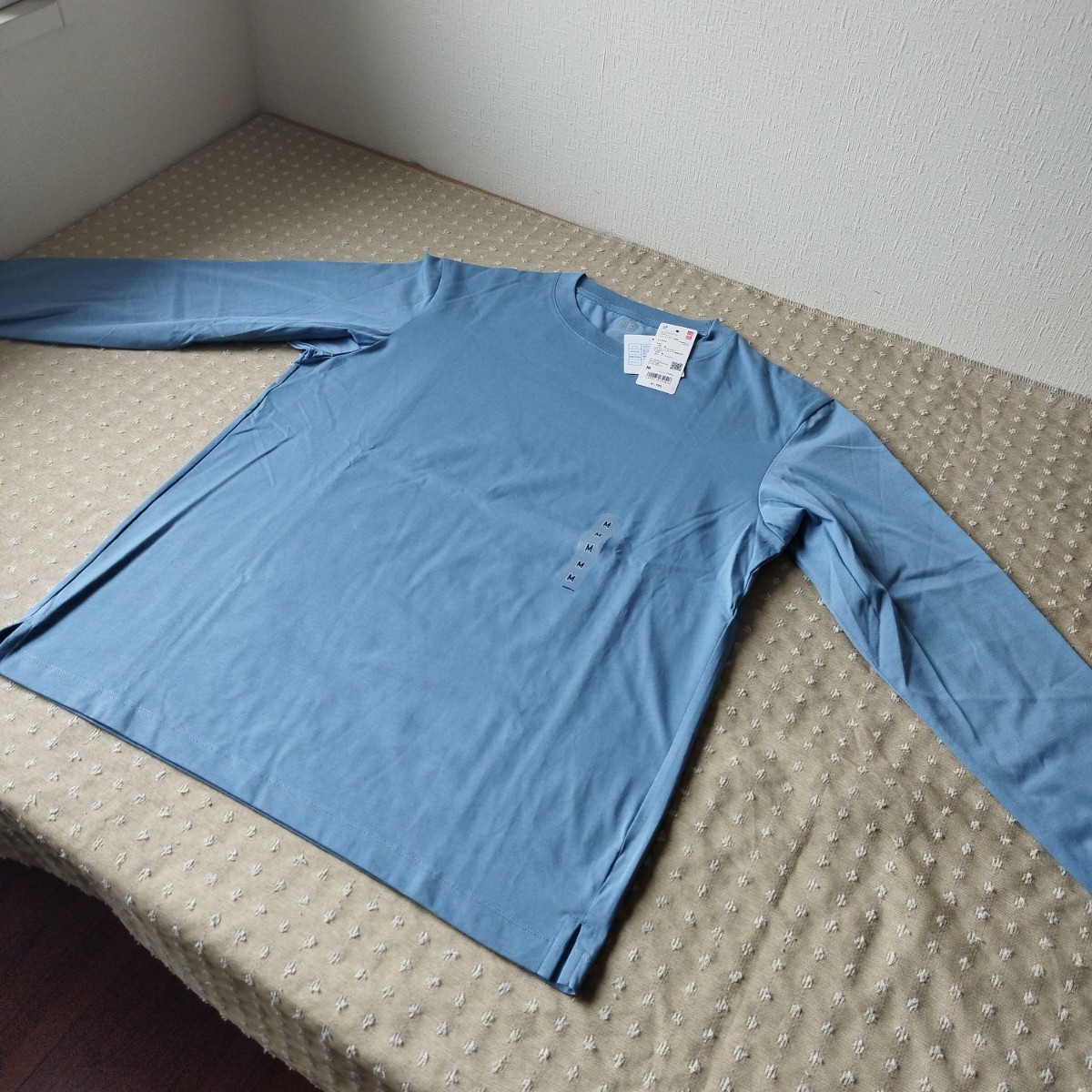 未使用 タグ付 ユニクロ UNIQLO エアリズム コットン UVカット クルーネックT 長袖 Tシャツ M blue●色サイズ違い有●ネコポス 送料無料_画像1