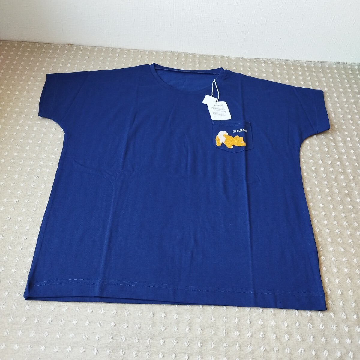  unused tag attaching .... embroidery T-shirt short sleeves L washing machine wash navy . dog . pocket * color pattern size different have * cat pohs free shipping 