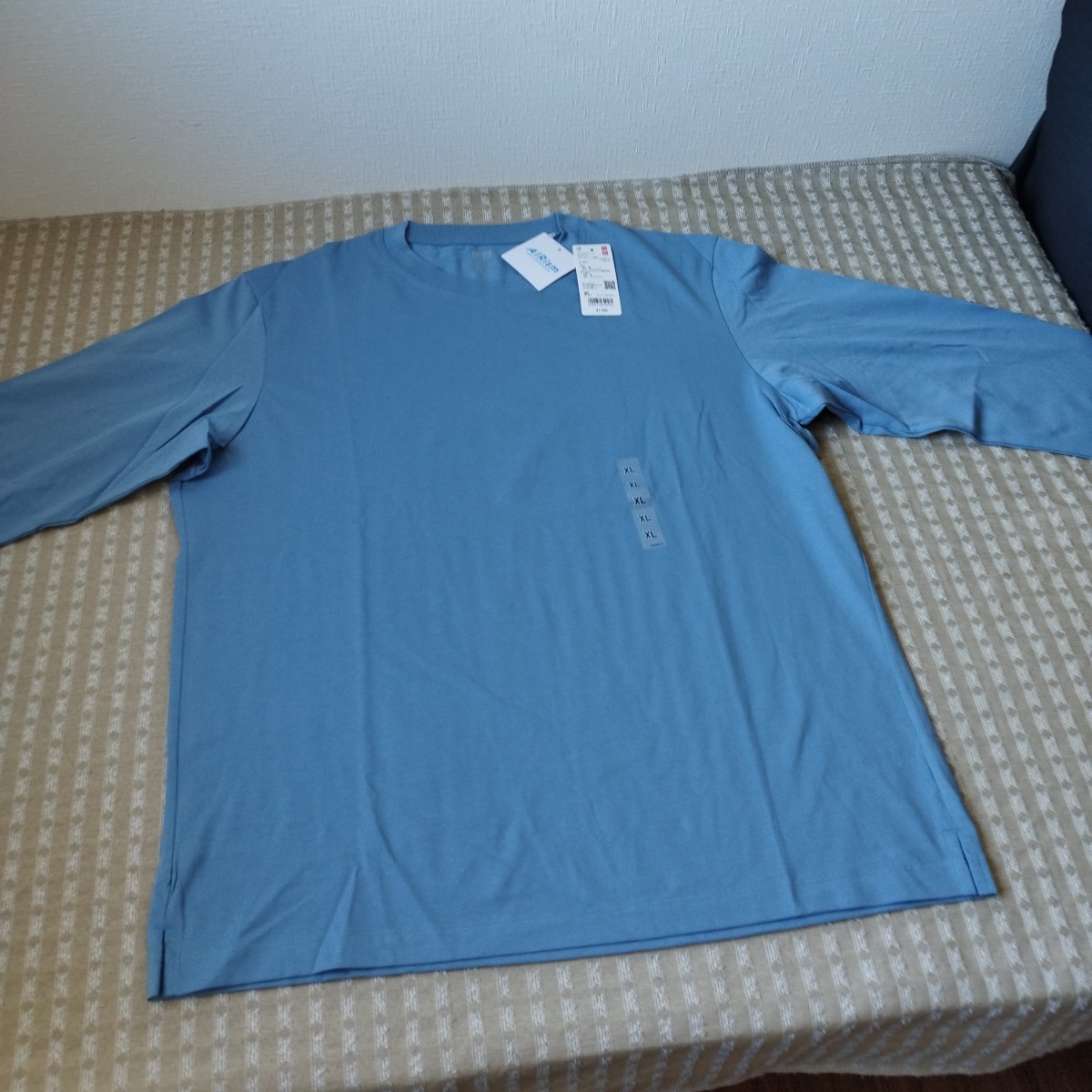 未使用 タグ付 ユニクロ UNIQLO エアリズム コットン UVカット クルーネックT 長袖 Tシャツ XL blue●色サイズ違い有●ネコポス 送料無料_画像5