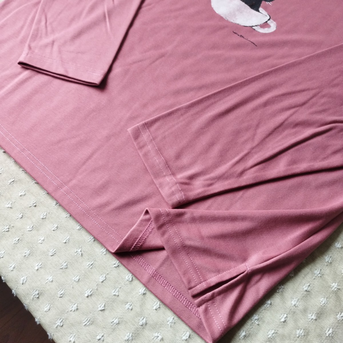 未使用 タグ付 クロネコ pink カットソー Tシャツ チュニック 長袖 ゆったりシルエット L 洗濯機洗い 香月和夫●ネコポス 送料無料