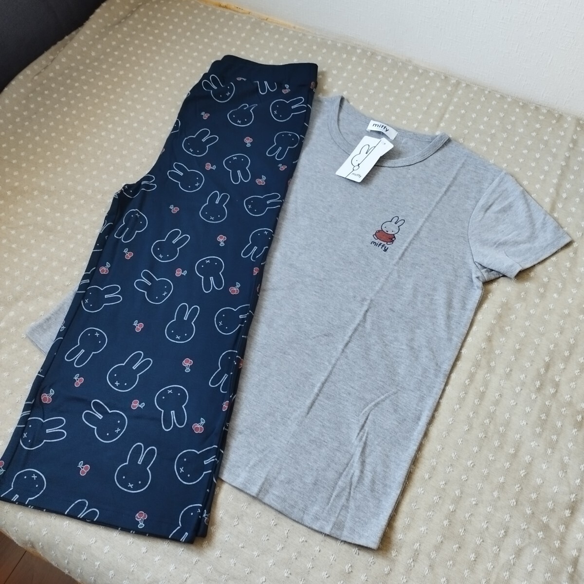 未使用 ミッフィー 上下セット ルームウエア パジャマ ワンマイルウエア 半袖 Tシャツ ワイドパンツ LL 紺gray●他size有●送料無料