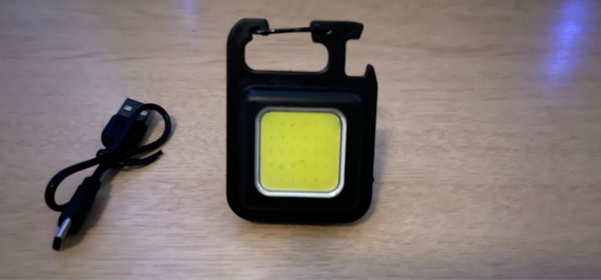COBライト LED　充電式 小型 ミニ USB type C 充電 カラビナ付き 栓抜き 防水防塵 充電ケーブル付き