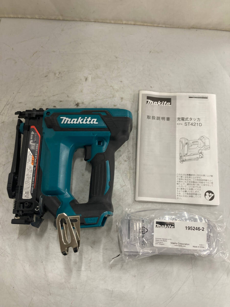 【中古品】★makita(マキタ) 4㎜ 18v充電式タッカ (本体/ケースのみ) ST421DZK ITC99I6U3N3Iの画像1