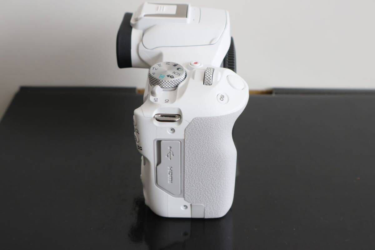 EOS R50 ホワイト ボディ 美品 バッテリー新品|Yahoo!フリマ EOS R50 ホワイト ボディ 美品 バッテリー新品|Yahoo!フリマ