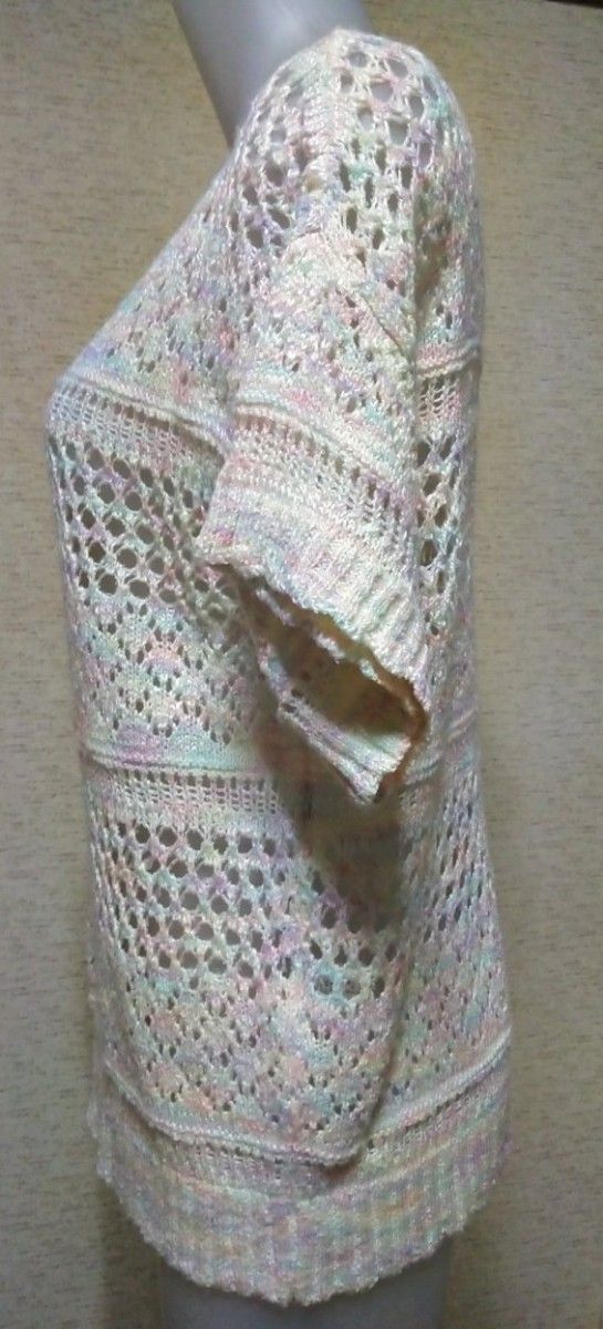☆美品☆　セシール　CECILE　キャミと重ね着に　きれいなカラー　透け編み　サマーセーター　【TL170】