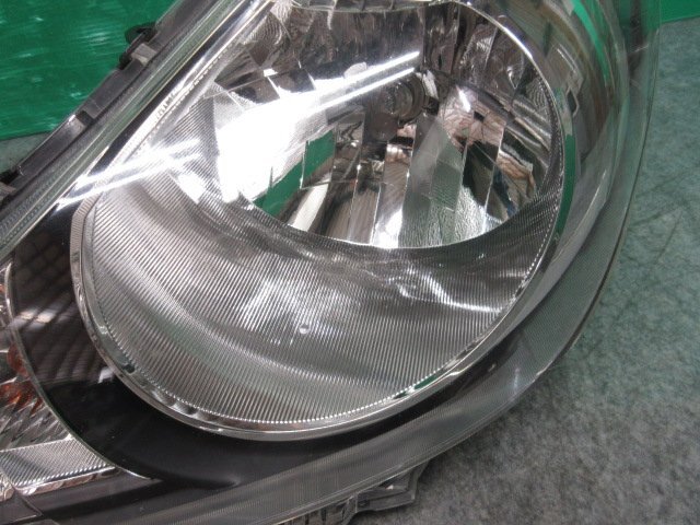 * Nissan AD VY12-2502** original left right head light halogen Ichiko 1800 ( is -2) *