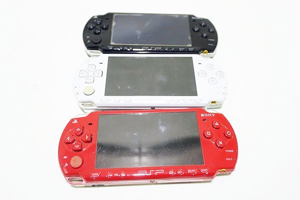 【質Banana】ジャンク品!!! SONY/ソニー ポータブルゲーム機 PSP2000 3台セット まとめ売り 部品取りに♪.。.:*・゜