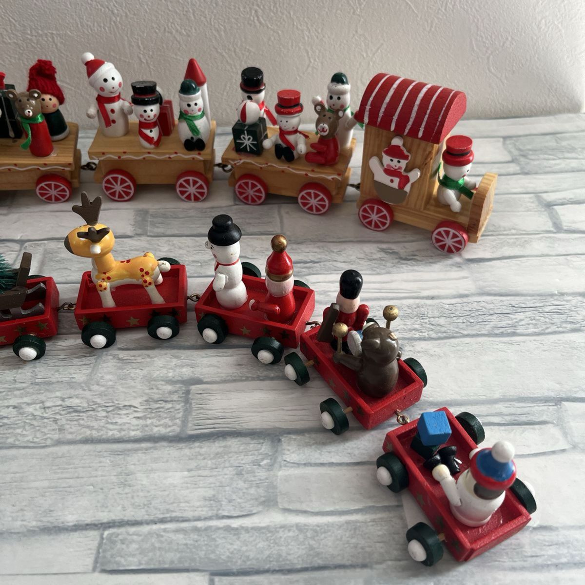 木製トレイン　7連、５連　ブリキ　おもちゃ　サンタクロース　クリスマス　雪だるま