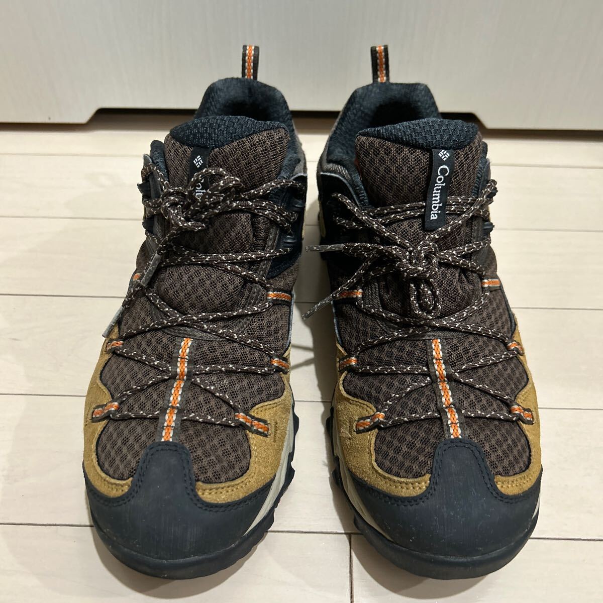 [1 times use, used beautiful goods ]Columbia trekking shoes Saber IV low cut model 27.5cm wide width 