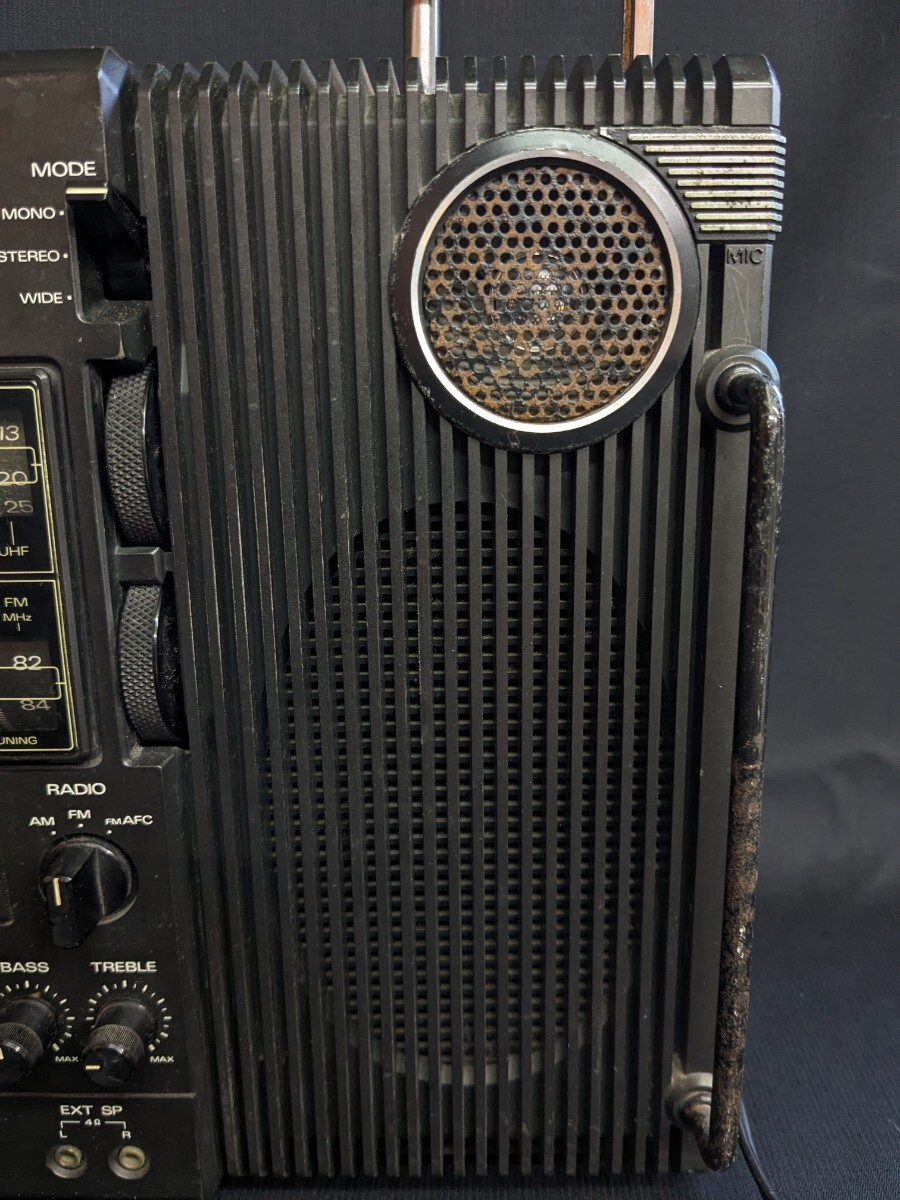【杉】昭和レトロ ラジカセ SANYO サンヨー T4100 stranger ラジオ カセット TV 78年製 中古 ジャンクの画像3