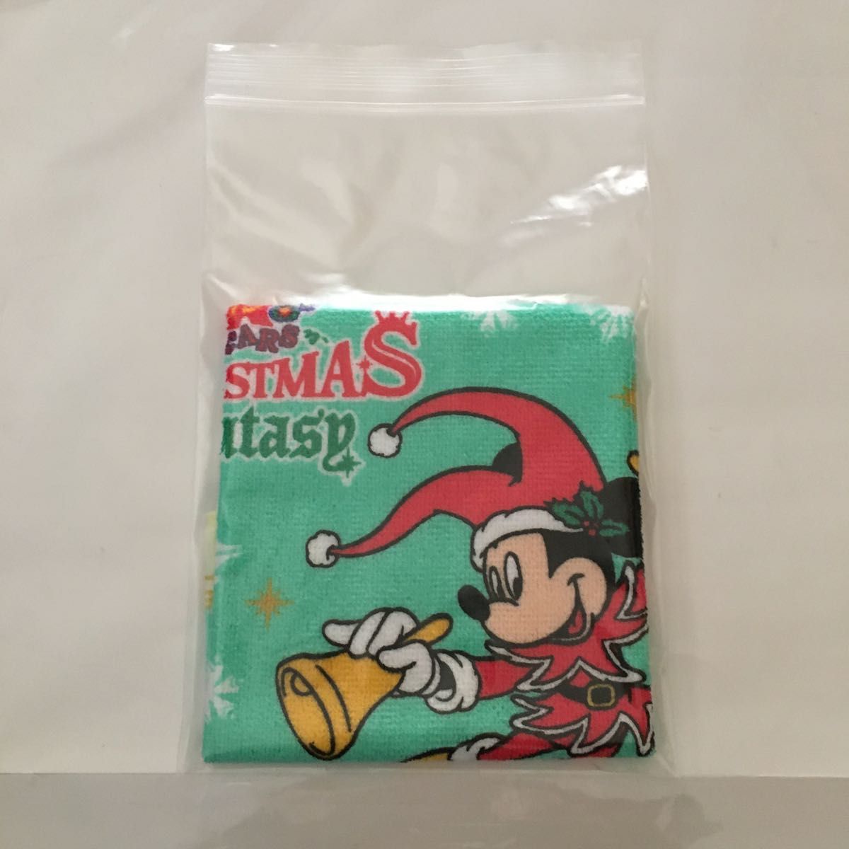 東京ディズニーランド　15周年　クリスマスファンタジー　ミッキーマウス　ミニタオルハンカチ　ケースなし