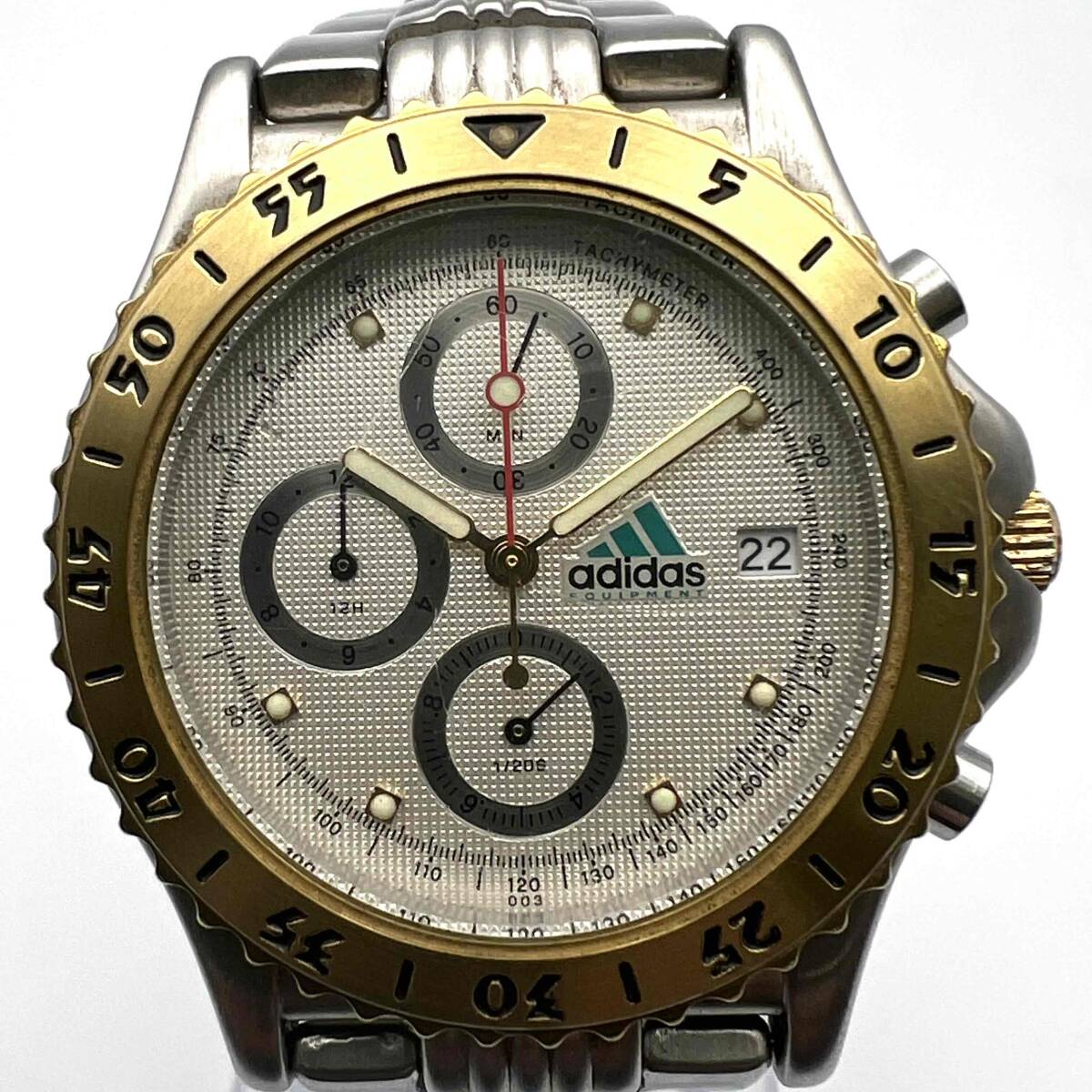 adidas アディダス 10-0038 EQUIPMENT クロノグラフ ゴールドベゼル シルバー文字盤 SS クォーツ メンズ腕時計 稼働品 現状品_画像2