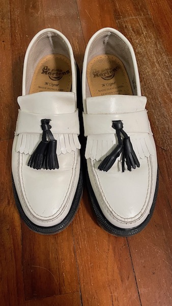 中古 "Dr. Martens (ドクターマーチン)" Made in England Tassel 白 サイズ UK 7 美品です_画像1