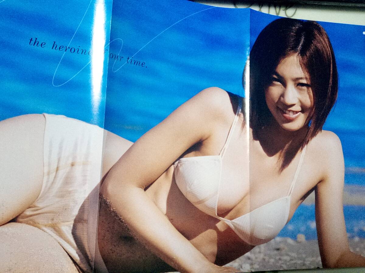 週刊プレイボーイ 2007年10月29日号 No.44☆安田美沙子pin＋8pモーニング娘pin＋3p森下悠里＆小泉麻耶8p篠崎愛（15歳）5p小向美奈子7pの画像5