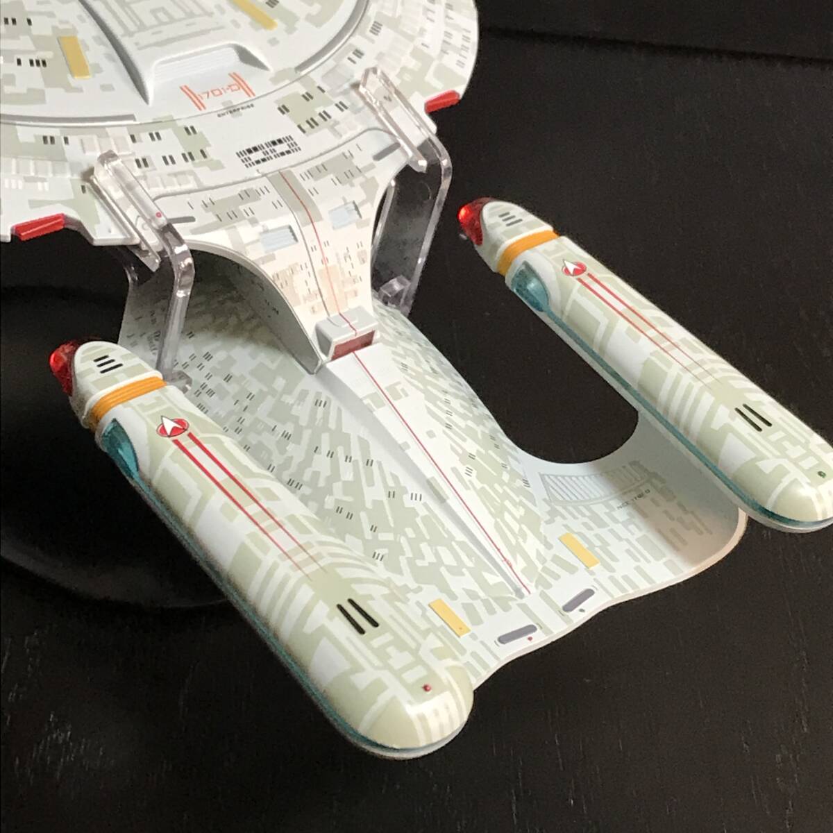 スタートレック、エンタープライズ号Ｄ、模型、Hero Collector Eaglemoss U.S.S. Enterprise NCC-1701-D Collector's XL Editionの画像4