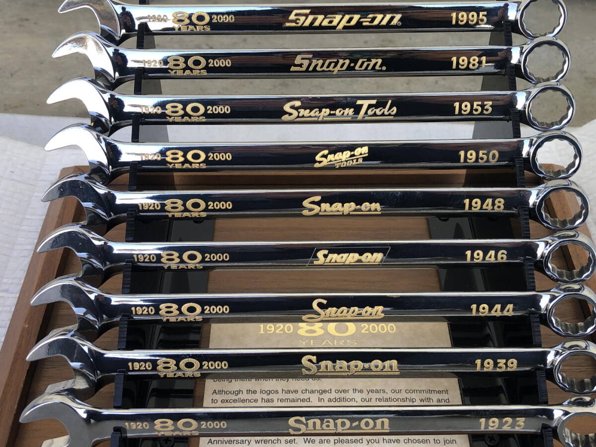 スナップオン SNAP-ON 80周年記念 1920～2000 コンビネーションレンチ 9本 片口スパナ ケースに難有り_画像3