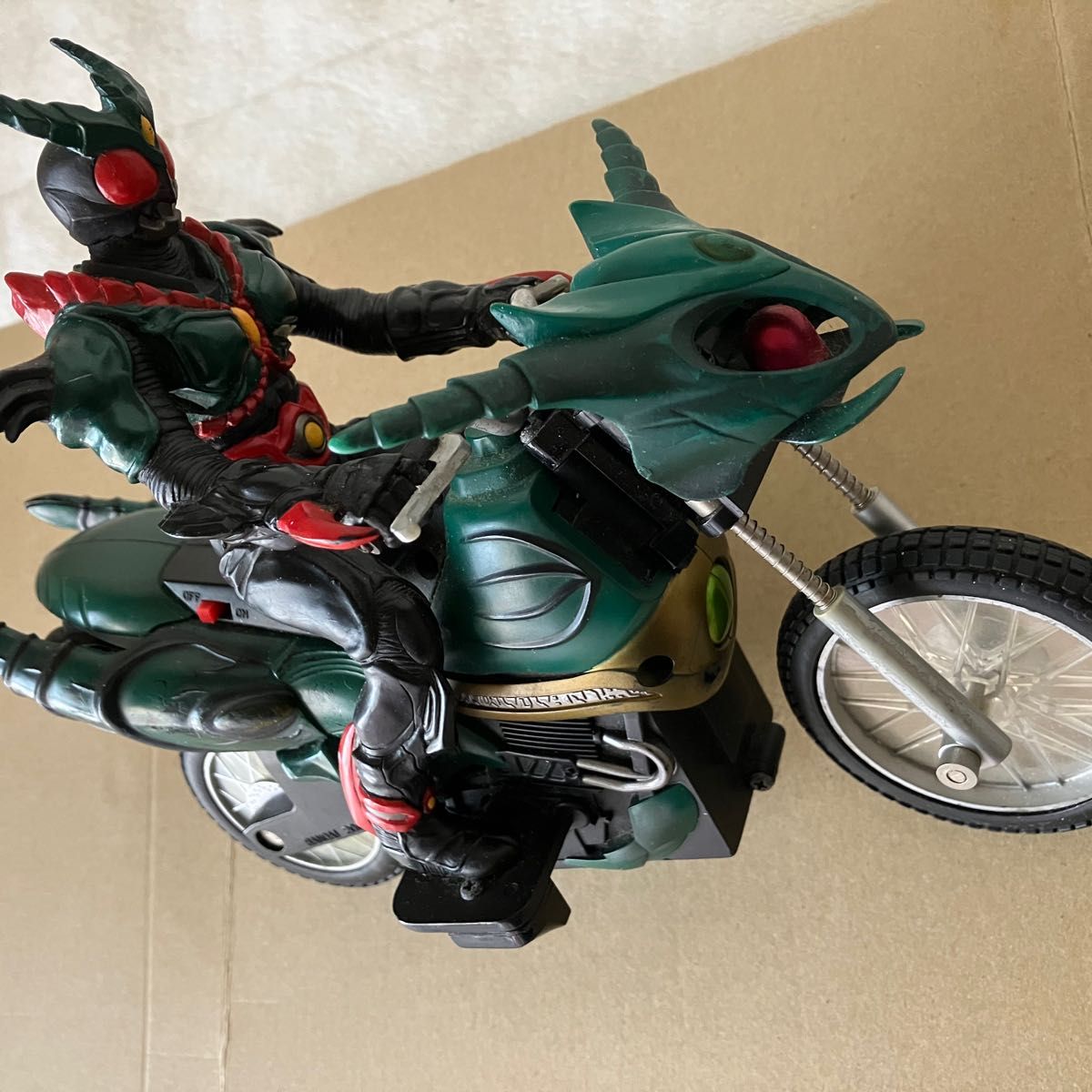 2001年バンダイ　当時物　仮面ライダーアギト ギルスレイダー 仮面ライダー バイク フィギュア ギルスレイダー