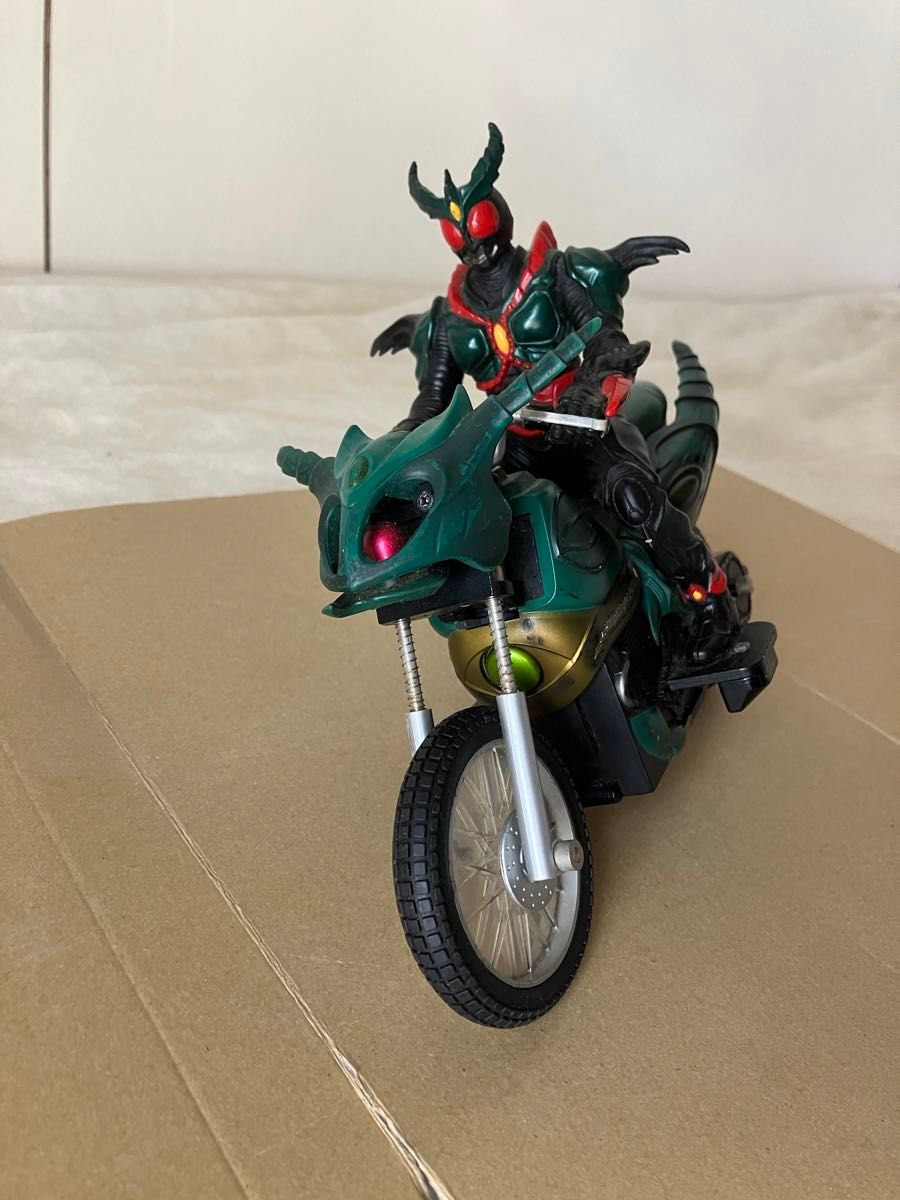 2001年バンダイ 当時物 仮面ライダーアギト ギルスレイダー 仮面 2001年バンダイ 当時物 仮面ライダーアギト ギルスレイダー 仮面