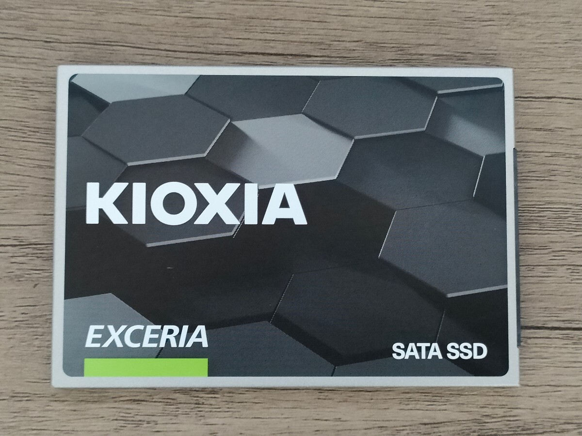 KIOXIA EXCERIA 2.5inch SATA Solid State Drive 240GB 【内蔵型SSD】_画像4