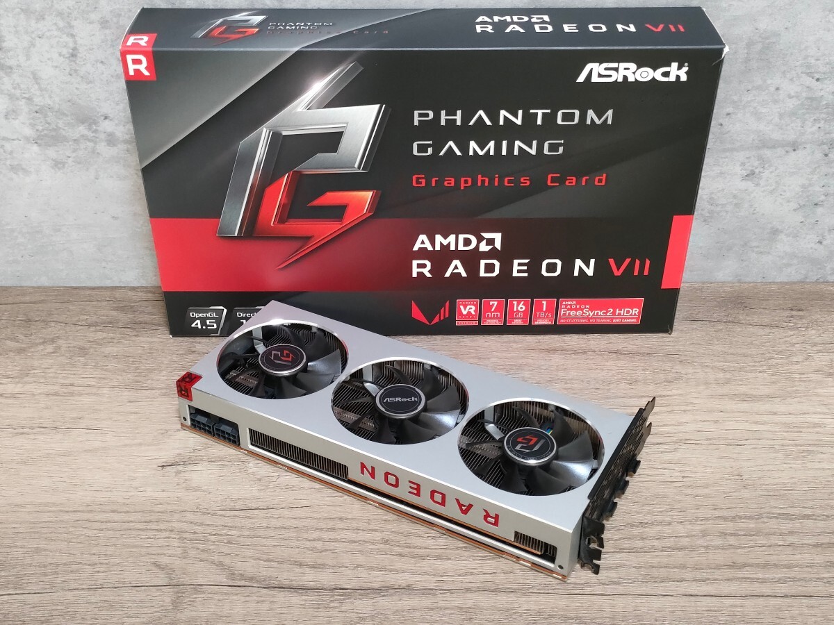 AMD ASRock Radeon VⅡ 16GB PHANTOM GAMING X 【グラフィックボード】の画像1