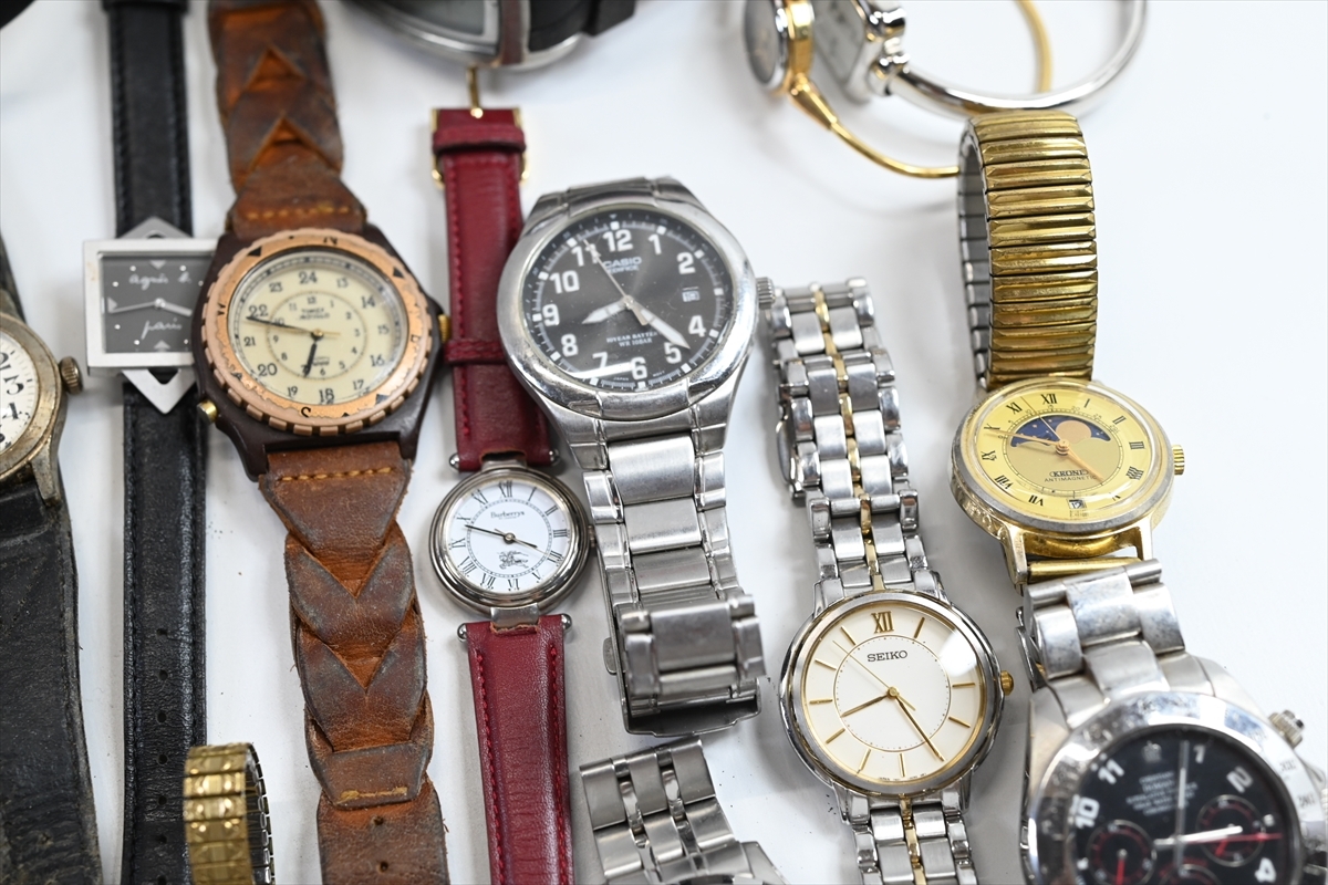 腕時計 約50本セット Burberry/SEIKO/CITIZEN/TIMEX/ミリタリー/海軍/RADO/AKTEO クオーツ ビンテージ 大量 まとめ売り ジャンク機械式5_画像8