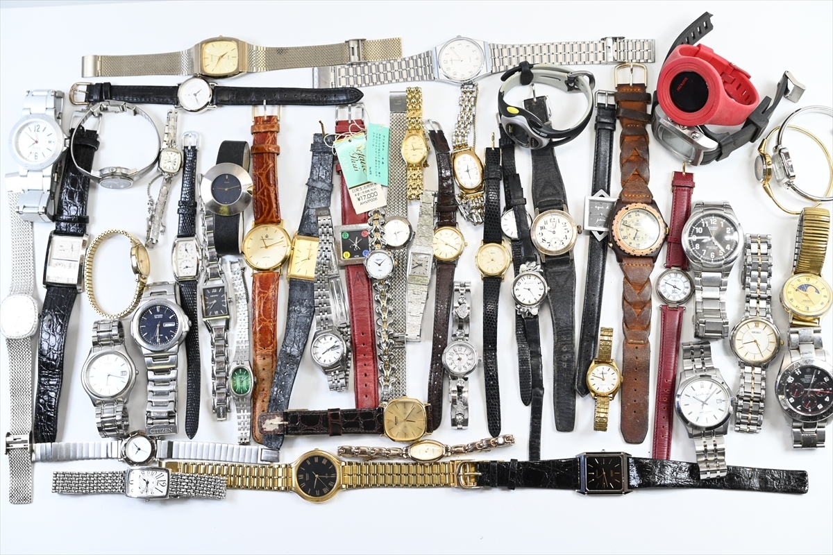 腕時計 約50本セット Burberry/SEIKO/CITIZEN/TIMEX/ミリタリー/海軍/RADO/AKTEO クオーツ ビンテージ 大量 まとめ売り ジャンク機械式5_画像1