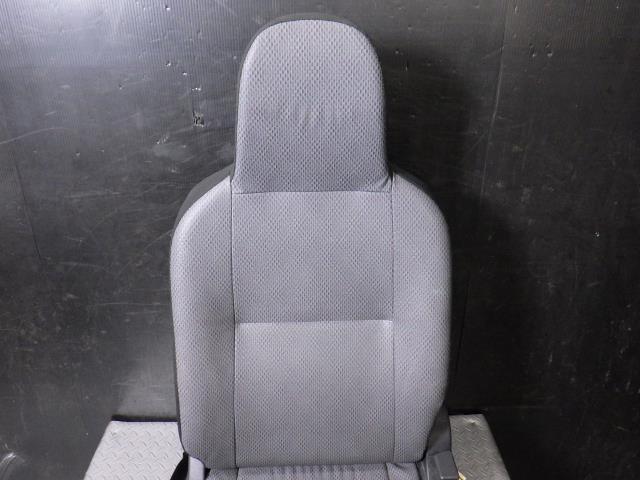 ハイゼット 3BD-S321V 運転席 シートの画像3