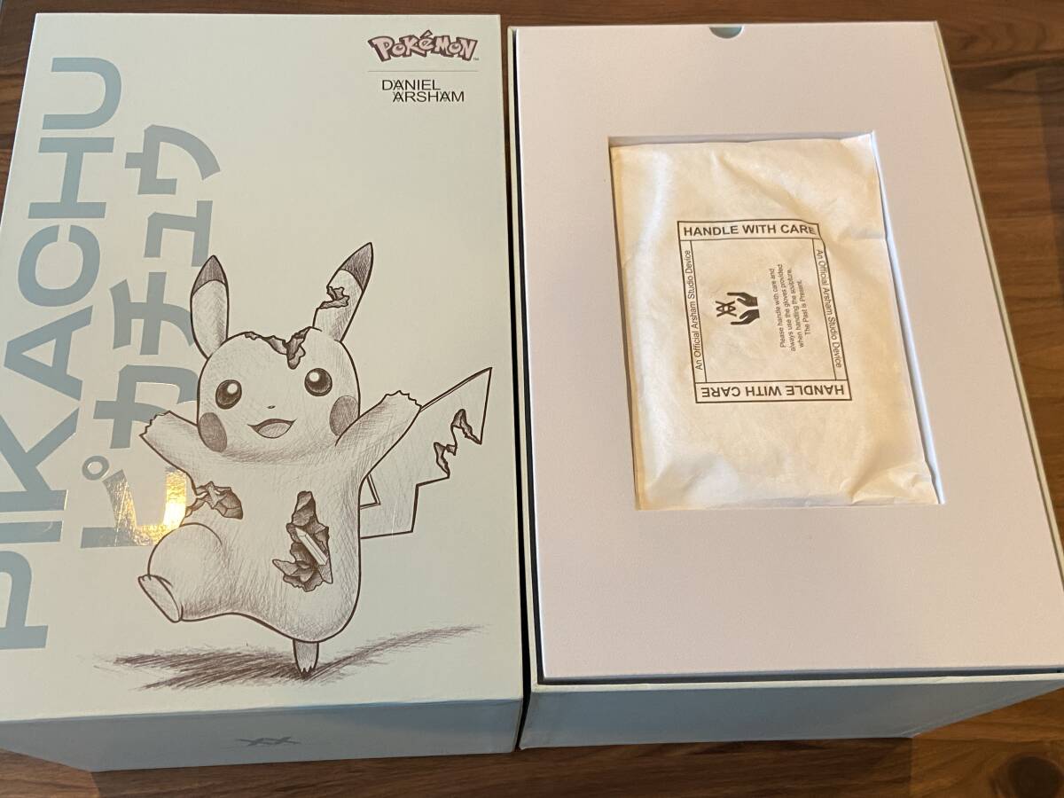 新品 ダニエルアーシャム × ポケモン ピカチュウ 青 Daniel Arsham / Pikachu 美術品 彫刻 ポケカ_画像3