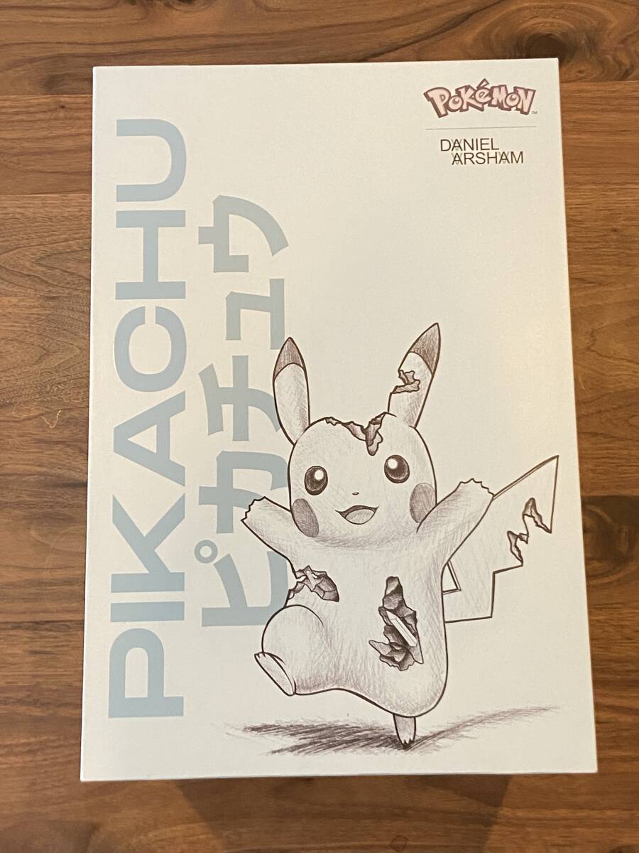  new goods Daniel a- car m× Pokemon Pikachu blue Daniel Arsham / Pikachu work of art sculpture pokeka