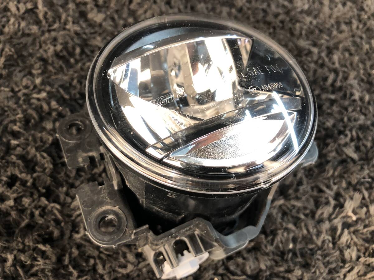 スズキ フォグランプ LED KOITO 114-11092 左右セット 35501-79R01 35502-79R01 ハスラー スペーシア ワゴンＲ 625282の画像6