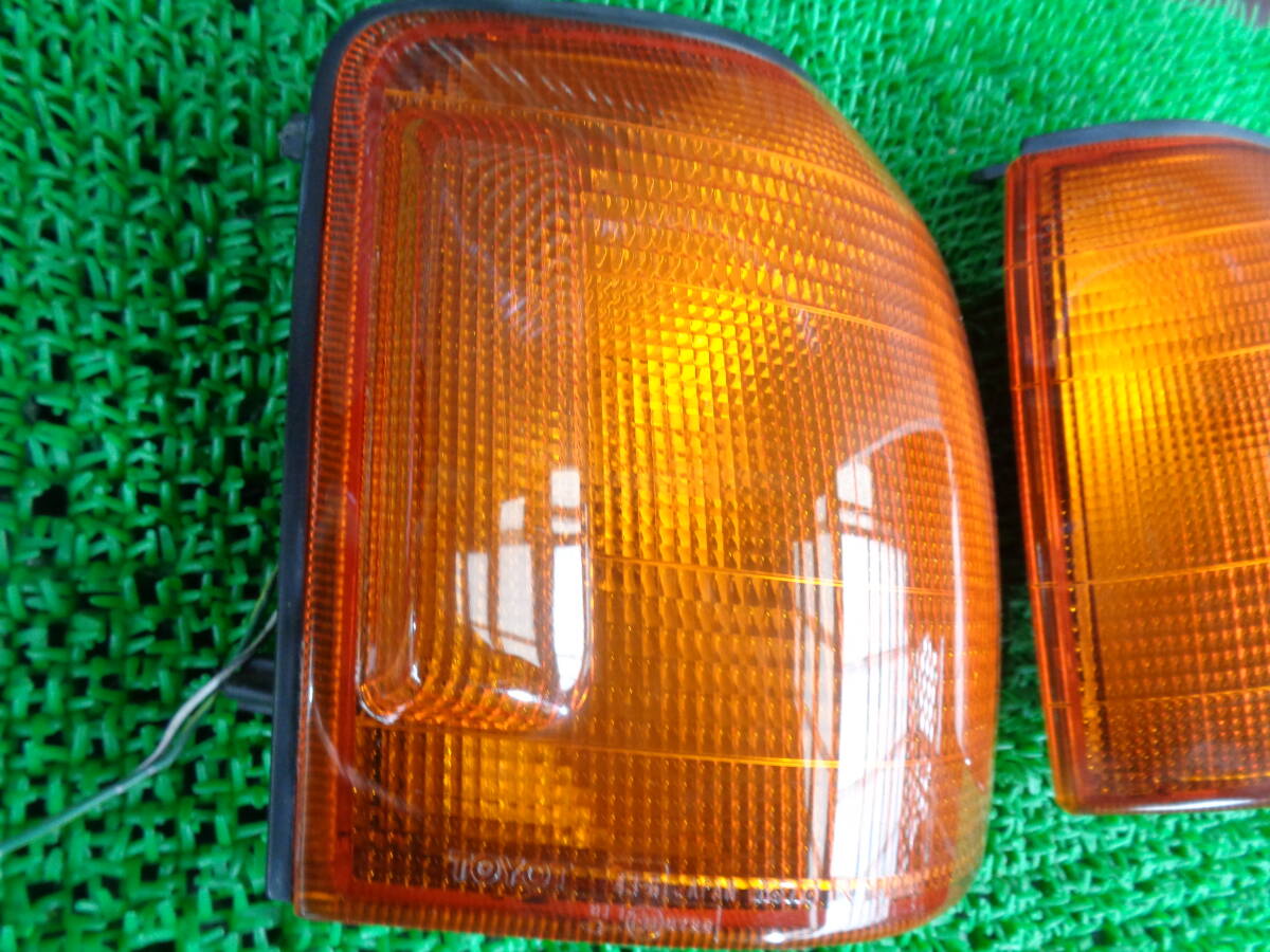 * YXS10.11 Crown Comfort clearance left right turn signal orange KOITO43-6 *