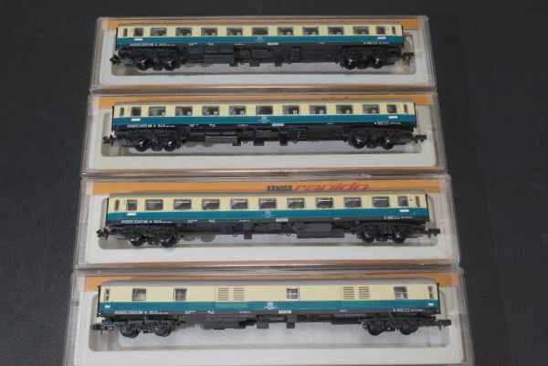 ARNOLD-N 3201 passenger car 3203 luggage car DR 4 both 