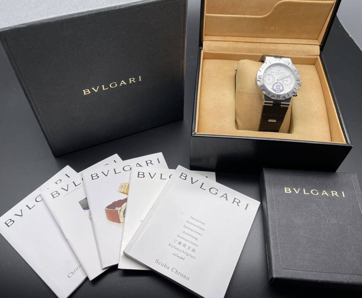 中古美品 箱あり ブルガリ BVLGARI ディアゴノ SCB38S スクーバ FIFA100周年記念 クロノグラフ 白文字盤 SS ラバー 自動巻き メンズ 腕時計の画像2