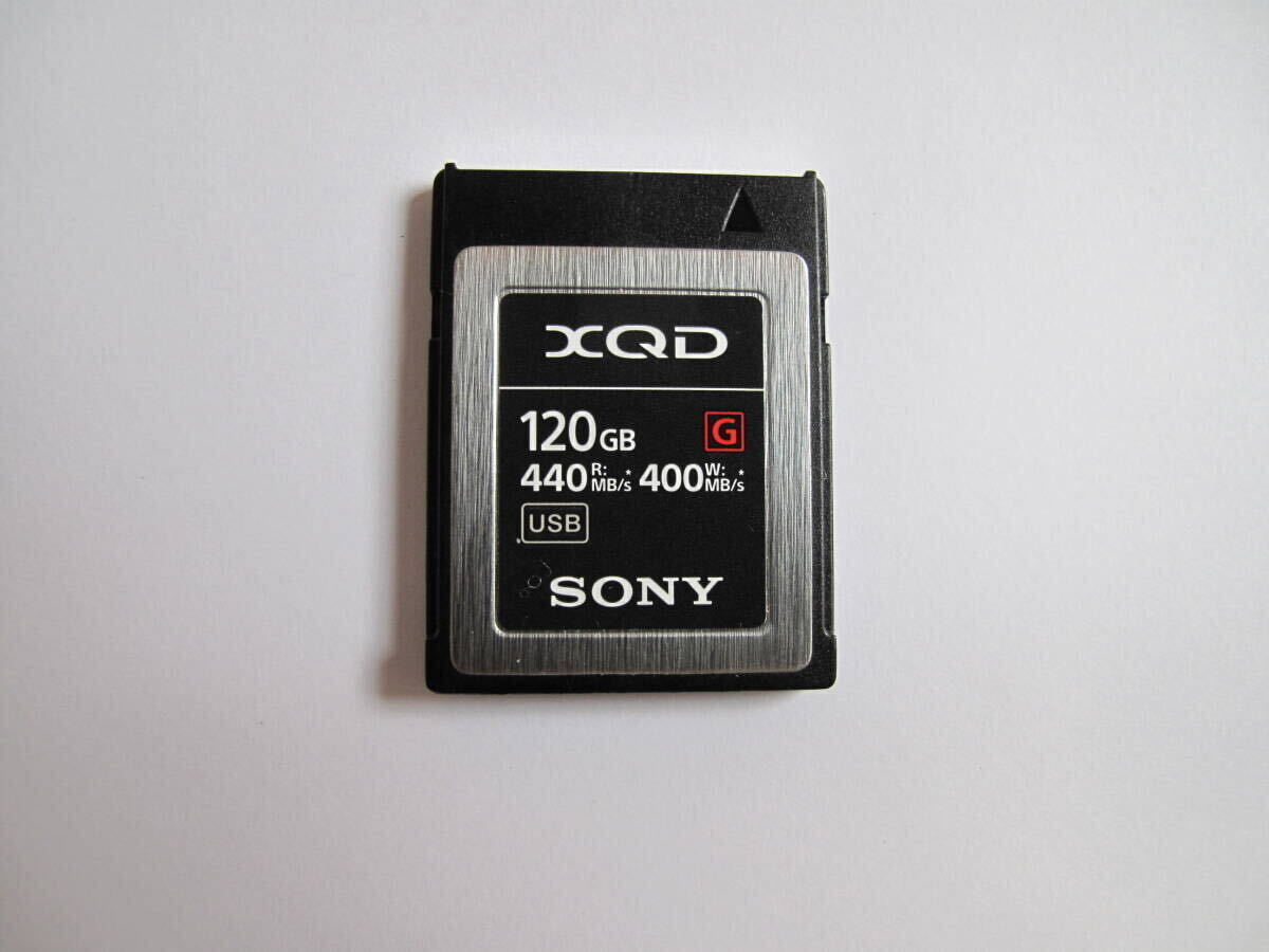 SONY XQD メモリーカード 120GB XQD USBアダプター　付き　中古品_画像3