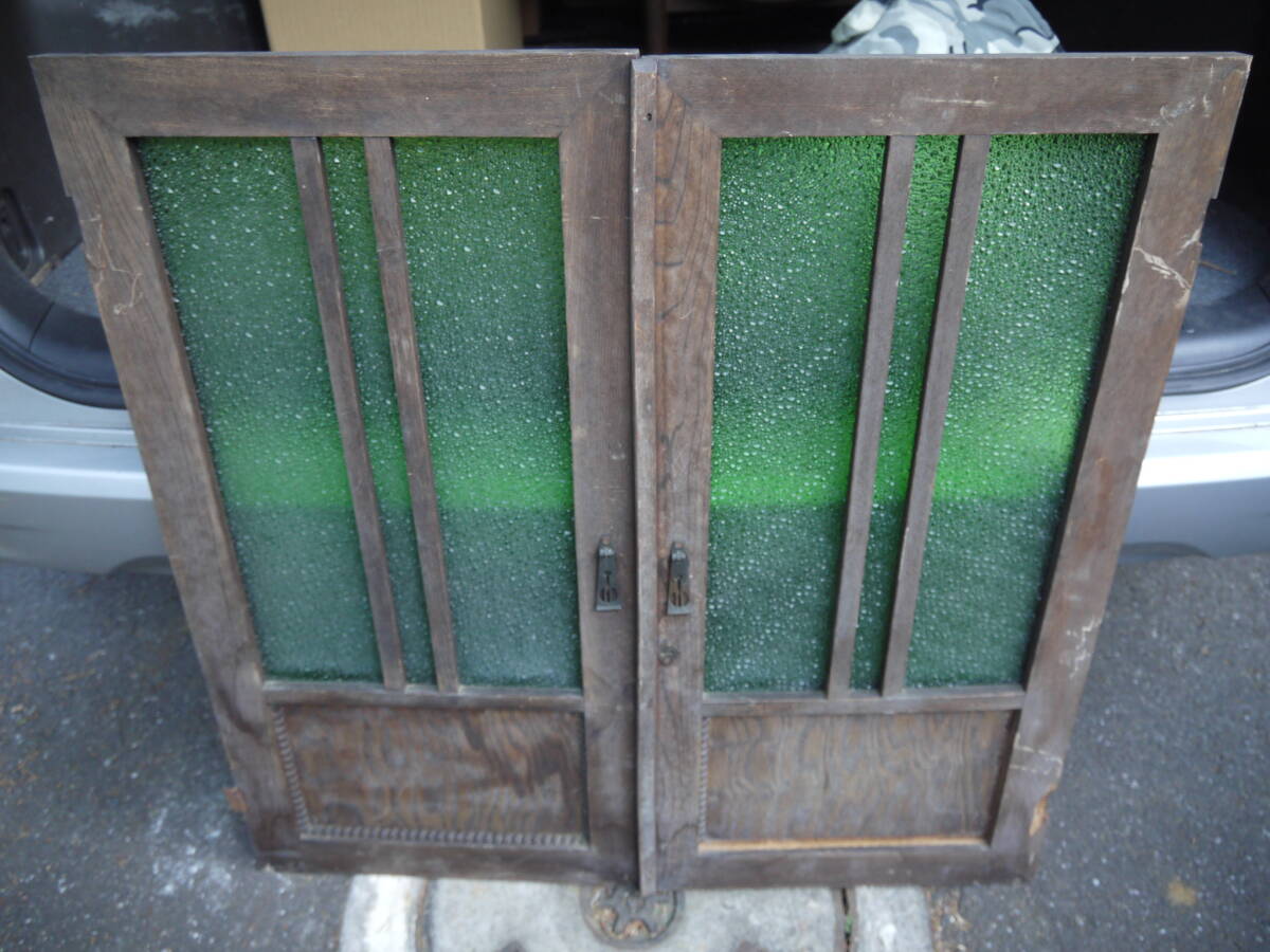 【TS40321】グリーンガラスの扉 本棚 飾り棚 ダイヤガラス 「幅38.3cmｘ高さ77cm」昭和レトロ