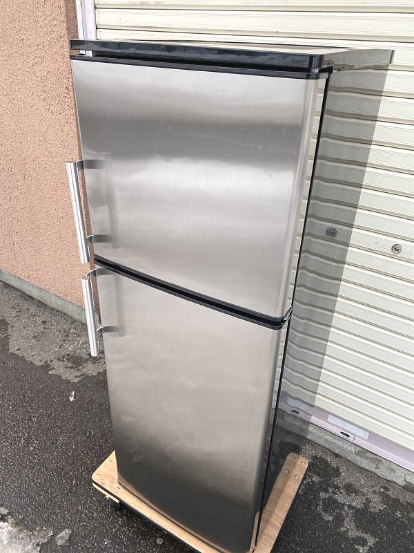 札幌限定■ドンキ情熱価格 アズマ 136L 優れたインテリア性　ステンレスドア冷蔵庫 136L 【MR-ST136】　2017年製_画像1