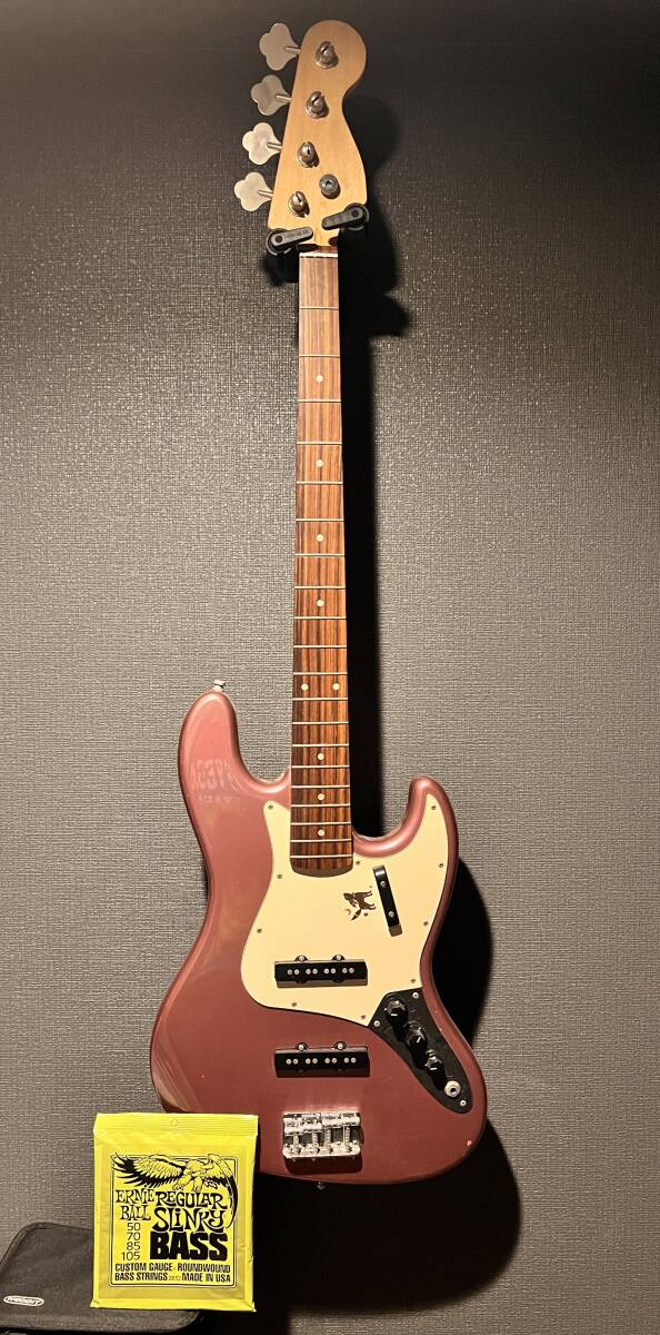 Squier Jazz Bass バーガンディミスト ※新品弦&ソフトケース付属