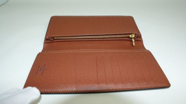 【新品同様】ルイヴィトン　Louis Vuitton ポルトフォイユ ブラザ モノグラム　長財布　レディース　メンズ M66540_画像8