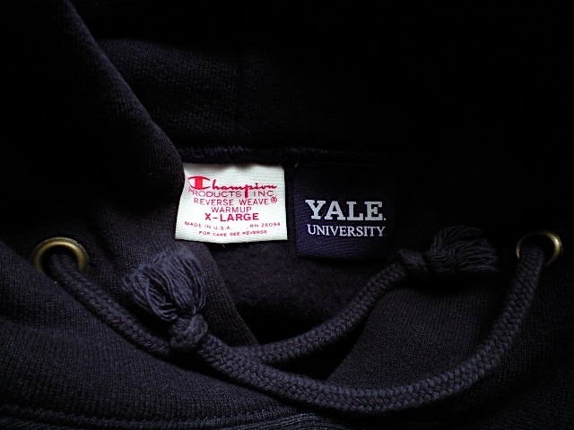 即決 YALE 縁取りロゴ USA製 赤タグ XLサイズ 12.5oz 肉厚 Champion REVERSE WEAVE プルオーバー パーカー ダークネイビーの画像2