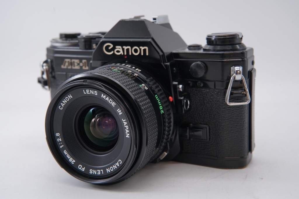 露出計　動作 【 並品 】 キャノン 鳴き無し CANON AE-1 ブラック NEW FD 28mm f2.8　 レンズ、ボディセット #284_画像1