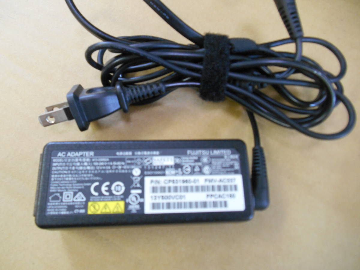 FUJITSU ACアダプタ A13-036N2A (FMV-AC337) 12V=3A 外径3 内径1.2 (37_画像1